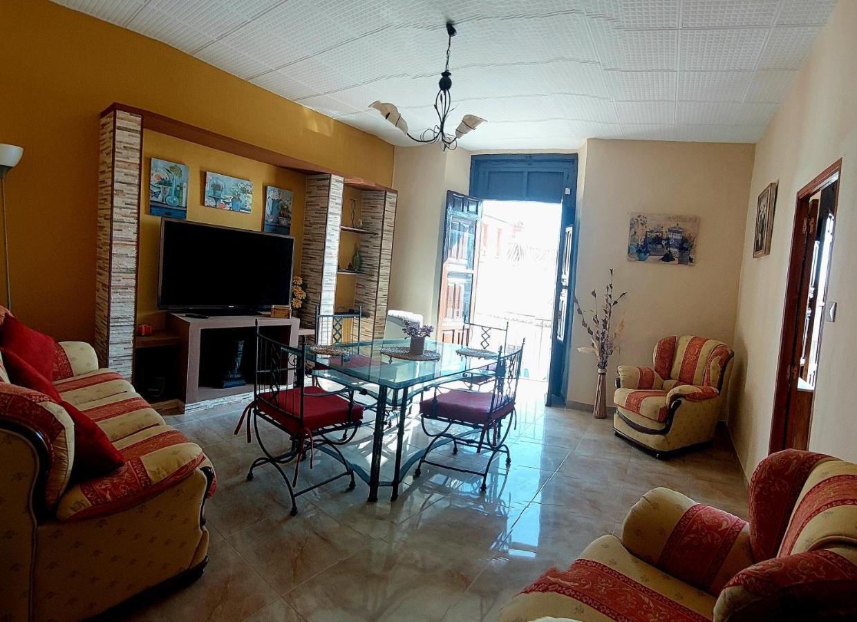 דירות מונטורו La Plazuela, Casa Andaluza Con Patio. מראה חיצוני תמונה